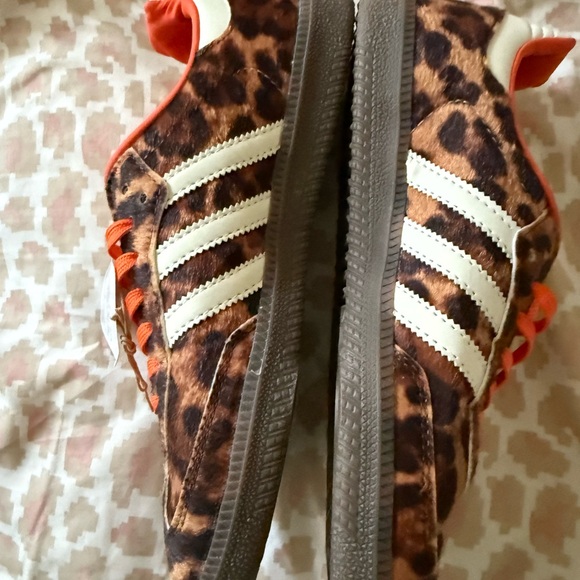 Adidas Leopard Print Sneakers with Orange Highlights - Picture 3 of 8